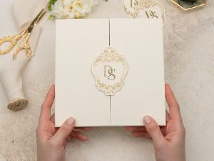 Erdem 5104 | Amblemli Lüks Davet Kartı